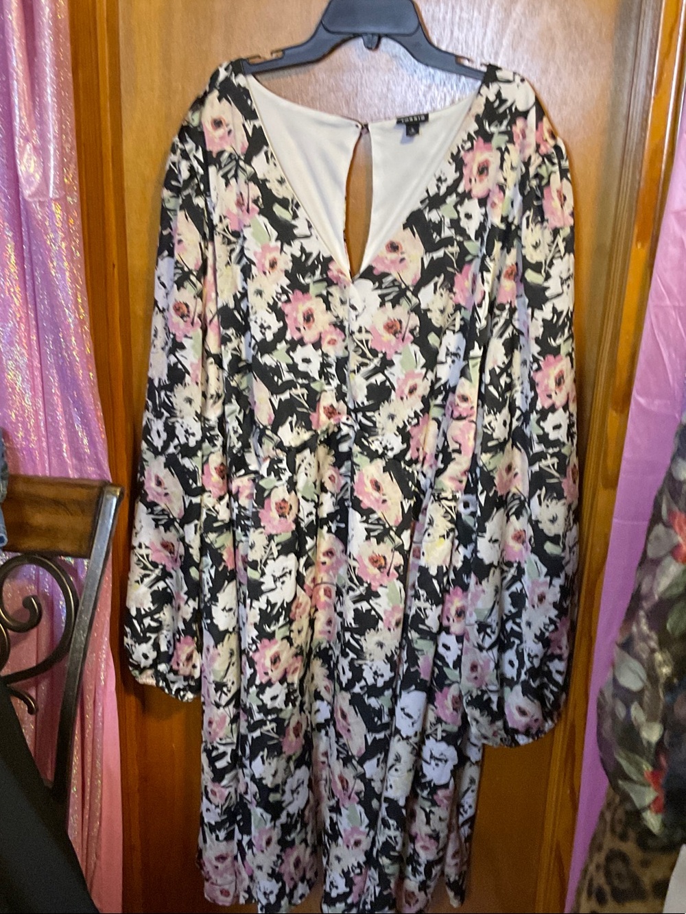 25- Floral V-Neck Midi Dress with Long Sleeves - Black with Pink Floral